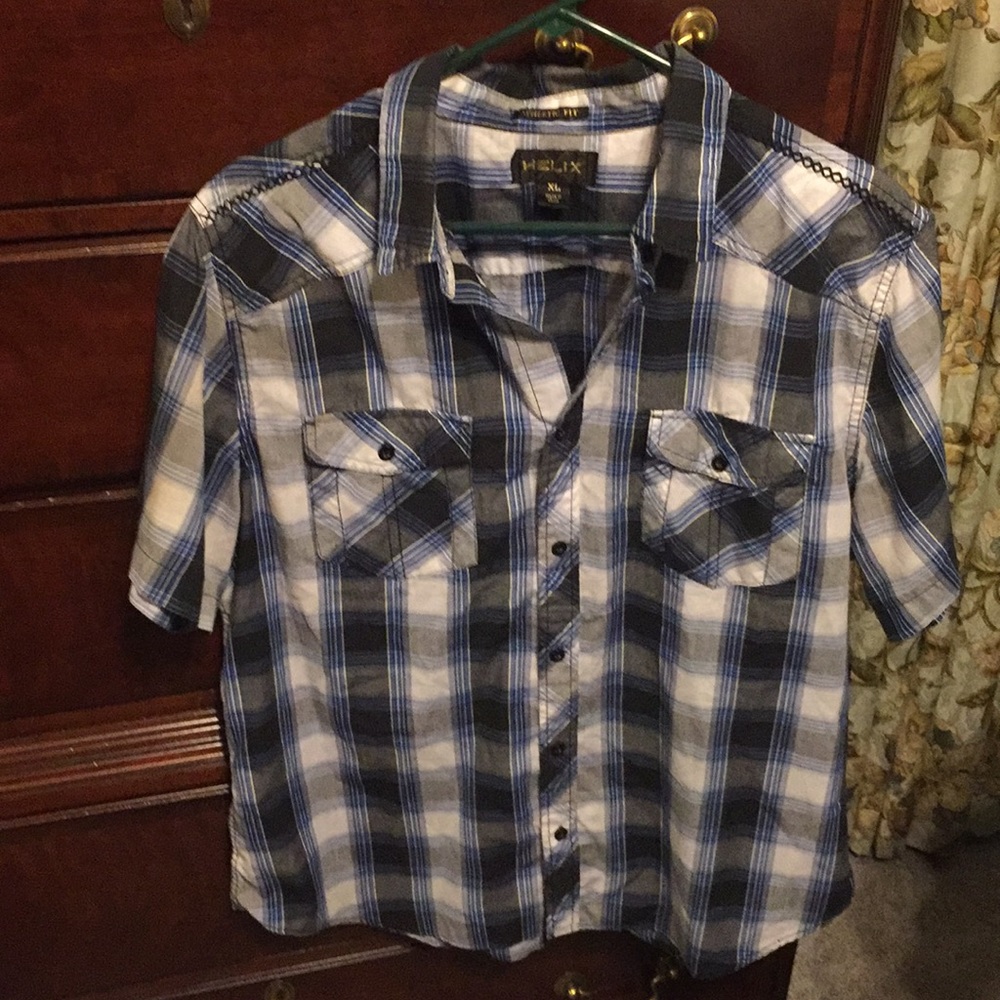 Helix Short Sleeve button down shirt